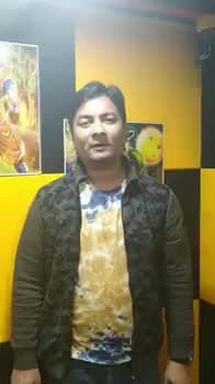 कभी पैसे खाओ तो कभी जूते #BJP #uttarpradesh #funnyopinion #jootesepitai @national_news #fight #news