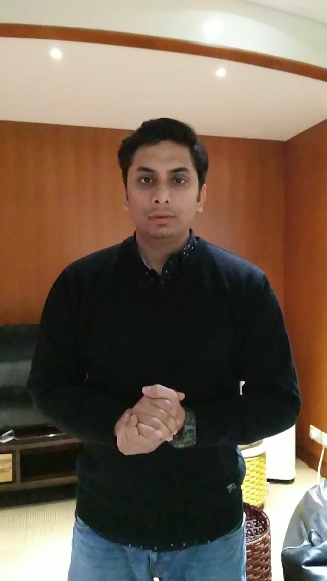 अगर प्रियंका कांग्रेस की ट्रंप कार्ड हैं तो पार्टी अब तक जोकर के साथ क्यों खेल रही थी: परेश रावल #paresh #priyanka #trumpcard #joker