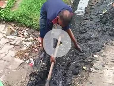 hamre Gav dagoli ka prdhan karmchariyon ko nali saf ka liye nhi bhej raha hai #mant tahsil mant post dagoli #mathura@