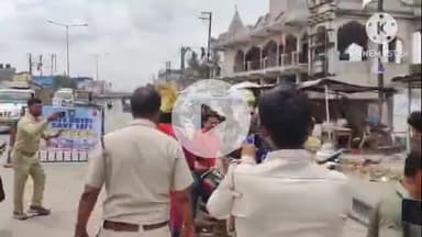 করণদিঘি: যমরাজকে দিয়ে অভিনব পদ্ধতিতে সেফ ড্রাইভ সেভ লাইফ কর্মসুচী পালিত হোলো করনদিঘির টুঙ্গিদিঘীতে