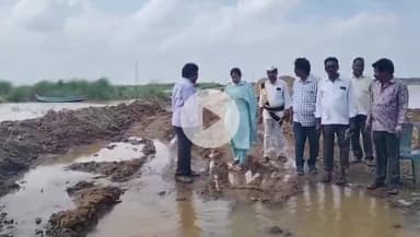 కె.గంగవరం: వరద ఉదృతి పెరిగిన నేపథ్యంలో కోటిపల్లి-ముక్తేశ్వరంలో పంటు ప్రయాణాలను నిలిపేయాలని సూచించిన ఆర్డీఓ అఖిల