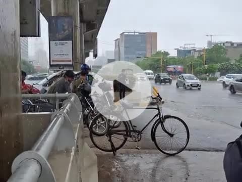 gurugram me baris ka kahar #gurugram #dlf