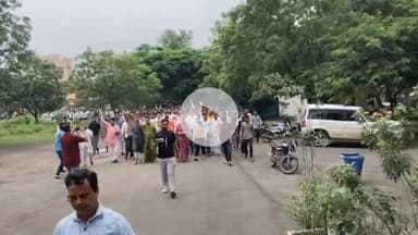LOVE JIHAD : खाचरौद में लव जिहाद का विरोध: सैकड़ों हिंदू समाजजनों का थाने पर प्रदर्शन, आरोपियों के खिलाफ बुलडोजर एक्शन की मांग"
#लवजिहाद #खाचरौद #उज्जैन #हिंदूसमाज #LoveJihad #JusticeForHinduGirl