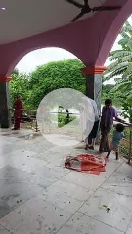 *बनेश्वरनाथ शिव मंदिर में सावन माह के चौथे अंतिम सोमवार को श्रद्धालुओं की भारी भीड़*