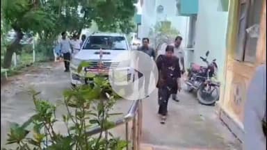 దామరచర్ల: దామరచర్ల పీహెచ్సీతో పాటు, వాడపల్లి చెక్పోస్ట్ను ఆకస్మికంగా తనిఖీ చేసిన జిల్లా కలెక్టర్ ఇలా త్రిపాఠి