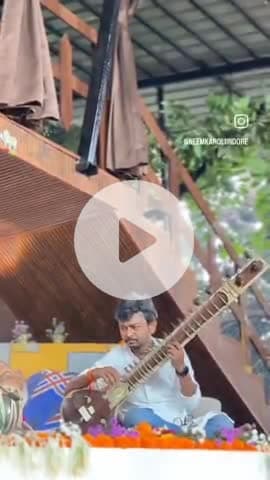 स्वराभिषेक
भारत रत्न श्री भूपेन हजारिका जी के भतीजे श्री शुभंकर हजारिका जी साथी युवा तबला वादक श्री देवब्रत गुप्ता जी
#11करोड़रामनामजप
#नीमकरौरीधामइंदौर
#नीमकरौरीधामइंदौर