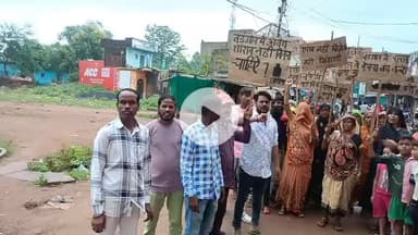 जहां भगवती मानव कल्याण संगठन ने पकड़ी थी भारी मात्रा अवैध शराब उसी बड़गांव में शराबबंदी के लिए सड़कों पर उतरी महिलाएं
#bmks #nashamukt #katni #rithi #badgaon #viral #trending #katninews #rithinews