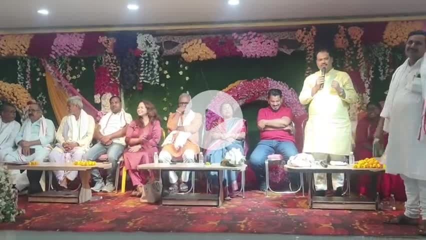 #केसरिया
आज केसरिया में आयोजित एन डी ए के बैठक में अपनी पार्टी RLM के तरफ से नेतृत्व करते हुए। बैठक में आगमी 9 सितम्बर क़ो आयोजित होने वाली NDA कार्यकर्त्ता सम्मेलन के तैयारीओं की समीक्षा की गई