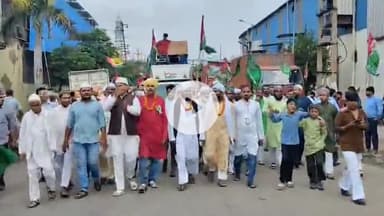 नोएडा के गली गली में गूंजी सरकार की आमद मरहबा की सदाएं
'ईद मिलाद-उन-नबी' की आप सभी को दिली मुबारकबाद।
#EidMiladUnNabi #LucknowSecurity #PeacefulCelebration #FestiveSafety