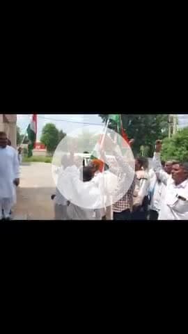 #Riyanbarinews अतिवृष्टि से किसानों की #फसल हुई नष्ट |उपखण्ड मुख्यालय पर #मुख्यमंत्री के नाम सौपा ज्ञापन
