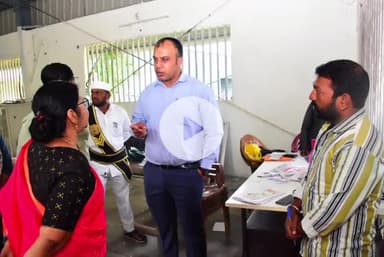 కోహెడ: సీజనల్ వ్యాధులపై అవగాహన కల్పించాలి:కలెక్టర్ సందీప్ కుమార్ ఝ
