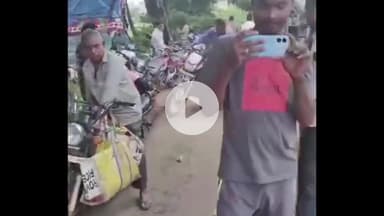 గోపాలపురం: దొండపూడి లో యూరియా కోసం రైతుల నిరసన