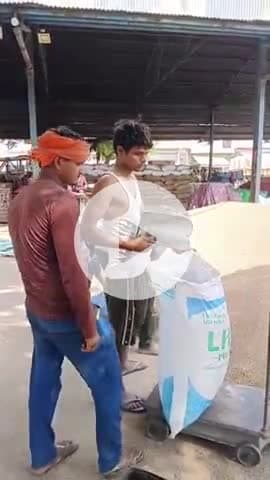 गुरुग्राम मंडी में बाजरे की आवॉक शुरू 1 अक्टूबर से होगी सरकारी खरीद बाजरे की एम एस पी 2775