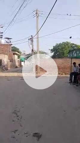 नशेड़ीयो ने सरकारी कैमरों पर डाला कपड़ा कर सकते हैं बड़ी घटना