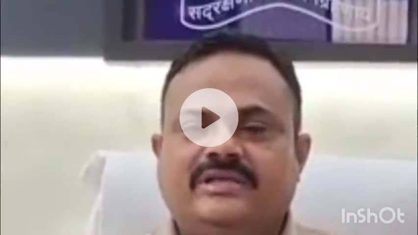 करमाळा: अवैध पिस्तूलसह जिवंत काडतुसे जप्त; पोलीस ठाण्यात पोलीस निरीक्षक रणजीत माने