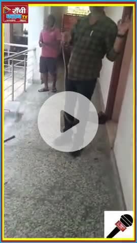 Ranchi News ! Doranda Thana me Nikla Saanp 🐍 | Indian Rat Snake Rescue | Ranchi Club TV

Ranchi #Doranda #SnakeRescue