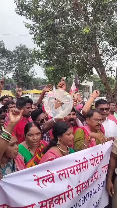 कुली भाई मन के सम्मान म छत्तीसगढ़िया क्रान्ति सेना मैदान म
 #छत्तीसगढ़िया_क्रान्ति_सेना #जोहार_छत्तीसगढ़_पार्टी