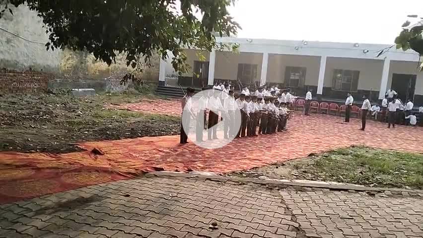 बुराई पर अच्छाई की जीत का पर्व मनाते हुवे शिव मंदिर में हटवाला गांव में