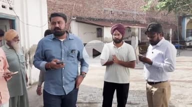 ਜੈਤੋ: ਗੁਰੂਦੁਆਰਾ ਗੰਗਸਰ ਸਾਹਿਬ ਵਿਖੇ ਸੀਵਰੇਜ ਸੱਮਸਿਆ ਹਲ ਨਾ ਕਰਨ ਲਈ ਹਲਕਾ ਵਿਧਾਇਕ ਅਮੋਲਕ ਸਿੰਘ ਨੇ ਲਾਈ ਜੇਈ ਦੀ ਕਲਾਸ