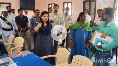 శంకరపట్నం: శంకరపట్నం లో స్థానిక సంస్థల ఎన్నికల నామినేషన్ ప్రక్రియను పరిశీలించిన కరీంనగర్ జిల్లా కలెక్టర్ పమేలా సత్పతి