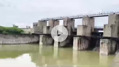 வெம்பக்கோட்டை: தொடர் மழையினால் பிளவுக்கல் பெரியார் வெம்பக்கோட்டை அணைகள் நிரம்பியதால் நாளை ஆய்வு செய்ய நிதி துறை அமைச்சர் வருகை