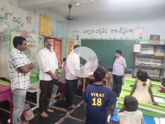 మల్దకల్: పెద్దొడ్డి ప్రాథమిక పాఠశాలను సందర్శించిన గౌరవ ఆడిషనల్ కలెక్టర్ నర్సింగరావు