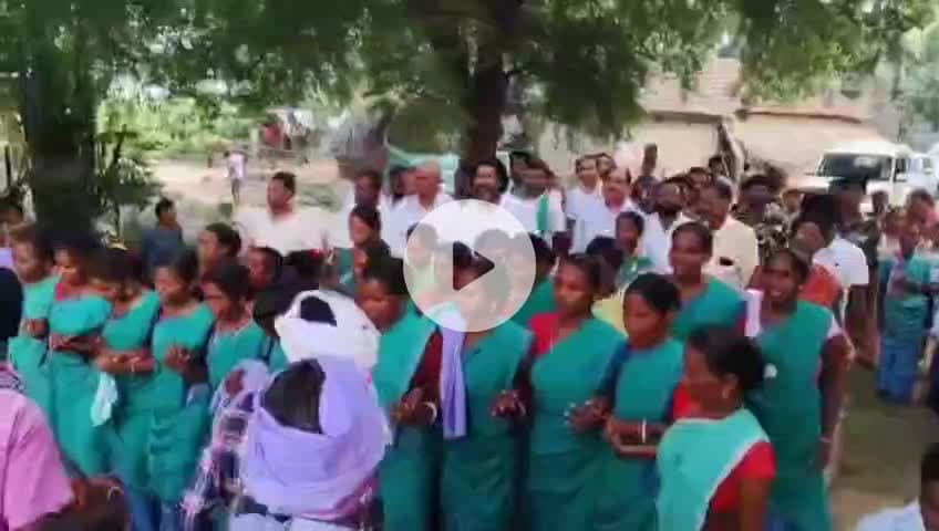 पाकुड़िया: सांसद विजय हांसदा ने किया पाकुड़िया प्रखंड के विभिन्न गांवों का दौरा किया व साथ ही सड़क का शिलान्यास किया #opening #new