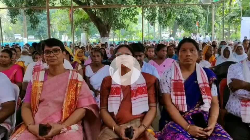 বৰক্ষেত্ৰী: ৪০নংটিহু সমষ্টিৰ কংগ্ৰেছ কমিটিৰ অন্তৰ্গত মুকালমুৱাৰ নাৰায়নপুৰ সাপকাতা মণ্ডল সমিতিৰ কৰ্মী সভা