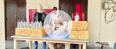 लौकहा: लौकहां थाना पुलिस ने शराब, हथियार और बाइक के साथ दो अपराधियों को गिरफ्तार कर न्यायिक हिरासत में भेजा
