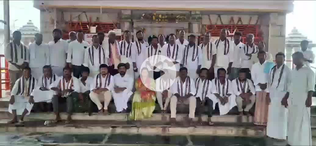 కాలూర్ తిమ్మనదొడ్డి: శ్రీ పాగుంట లక్ష్మి వెంకటేశ్వర స్వామి వారిని దర్శించుకున్న జోగులాంబ గద్వాల జిల్లా కాంగ్రెస్ పార్టీ ఇంచార్జి సరితమ్మ