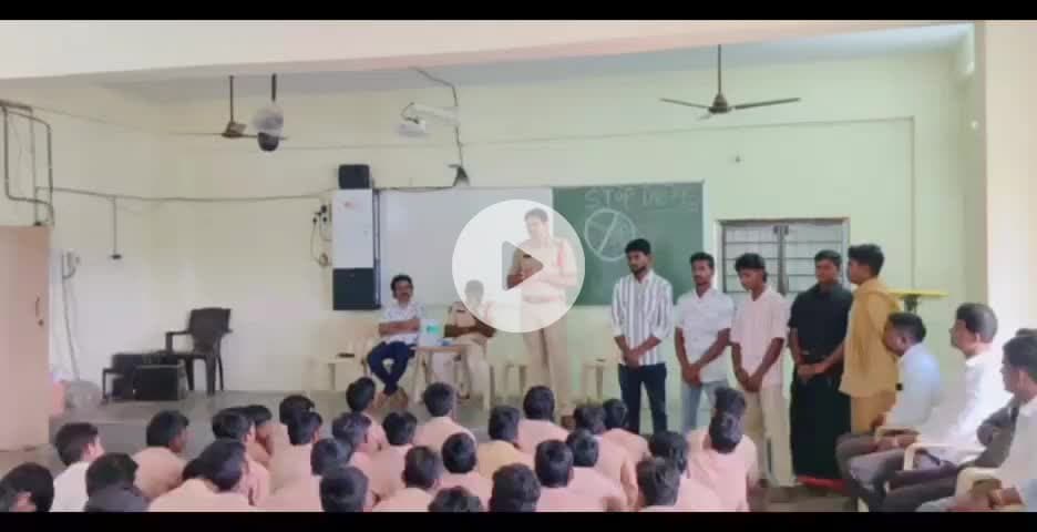 వడ్డేపల్లి: శాంతినగర్ పట్టణంలో పోలీస్ శాఖ ఆధ్వర్యంలో మాధక ద్రవ్యాలపై అవగహనా కార్యక్రమం నిర్వహణ