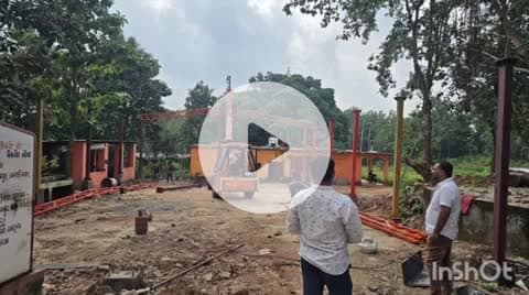 ଗୁରଣ୍ଡି: ମାଣିକପୁର ବିଜିବିଓ ଯୋଜନାରେ ଭୋଗ ମଣ୍ଡପ କାର୍ଯ୍ୟ ଜାରି ରହିଥିବା ବେଳେ ସ୍ଥାନୀୟ ପଂଚାୟତ ସମିତି ର ଅଧିକାରୀ କାର୍ଯ୍ୟର ସମୀକ୍ଷା କଲେ