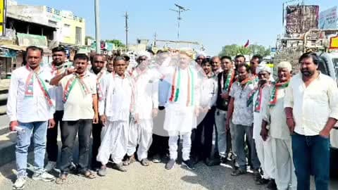 હારીજ: કમોસમી વરસાદથી થયેલા નુકસાન નું વળતર ચૂકવવા હારીજ મામલતદારને કોંગ્રેસ દ્વારા આવેદનપત્ર અપાયુ