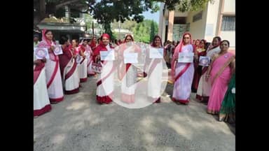 बासोपट्टी: आंगनबाड़ी सेविका द्वारा मतदाता जागरूकता अभियान निकाला गया