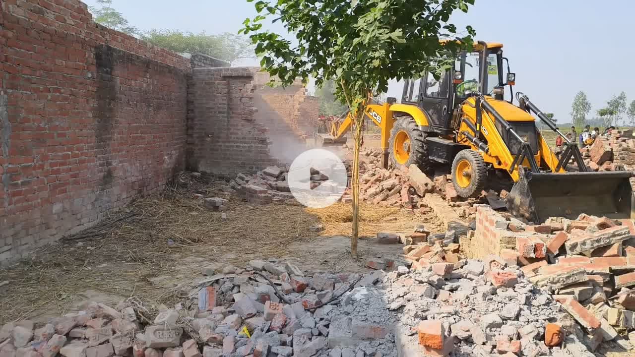 Lशाहजहांपुर जलालाबाद तहसील के रोली बोरी गाँव में शमशान भूमि पर बने हुए अवैध कब्जा को प्रशासन ने मुक्त करवाया #जलालाबाद
