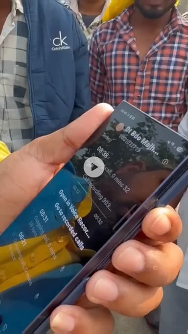 मनीष कश्यप पहुंचे अपने गांव मतदान करने EVM निकला खराब। लगाया वीडियो को पर आरोप।#biharnews #viral #sharethisvideo