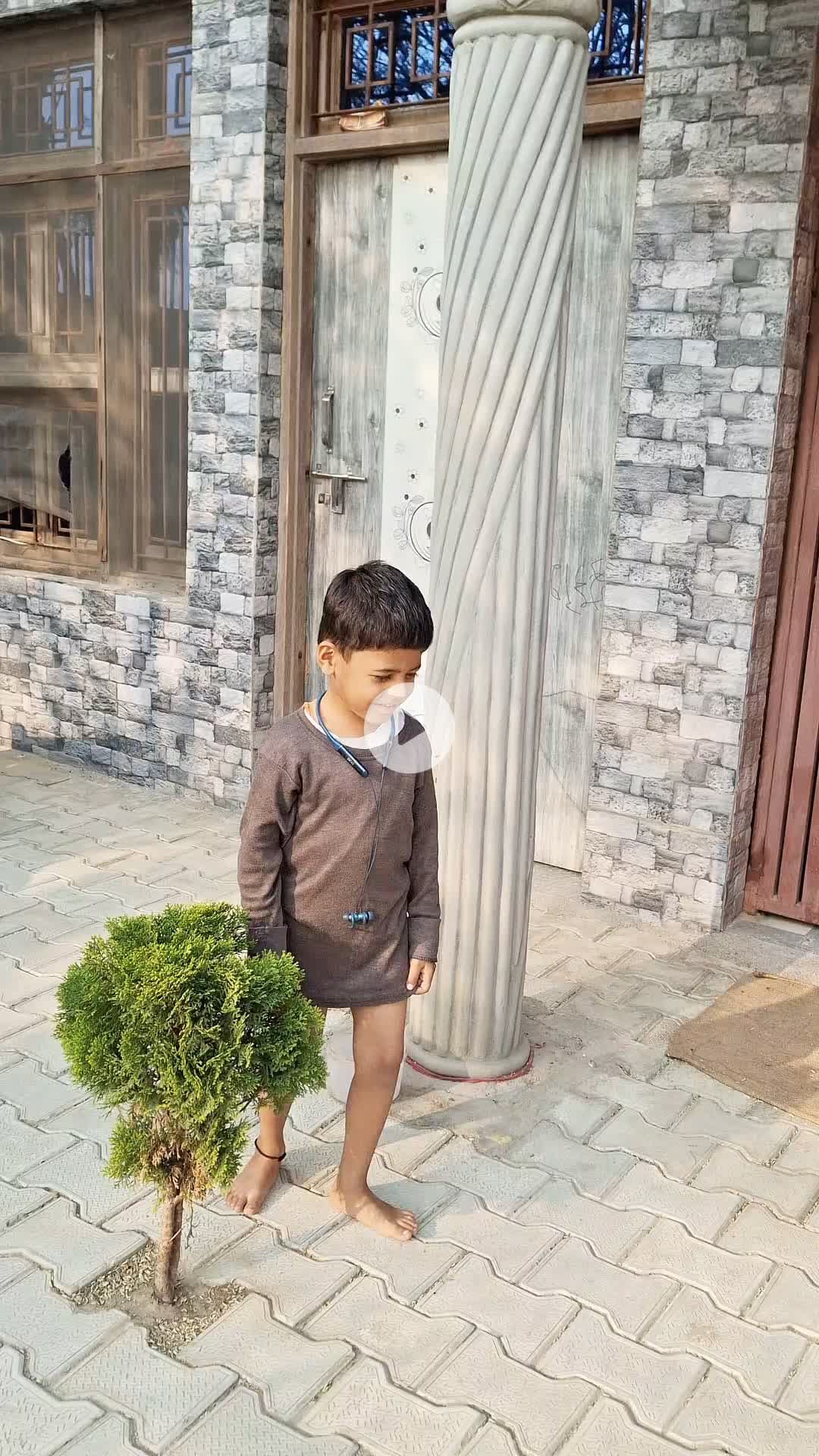 ये क्या हुआ 🥳🎊
#viral #funny #comedy #instagram #instagood #short #trendingreels #waitforend #reels