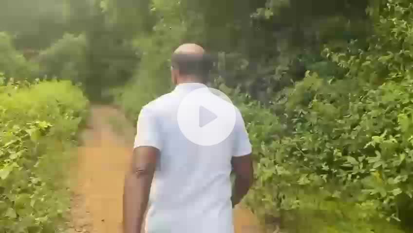 ஏற்காடு: சொடப்பாடி உள்ளிட்ட பல்வேறு பகுதிகளுக்கு 25 கிலோமீட்டர் நடந்து சென்று மக்களே தேடி மருத்துவம் குறித்து கேட்டு அறிந்த அமைச்சர்