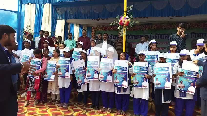 गोड्डा कॉलेज मैदान में एक दिवस रोजगार मेला लगाया गया मेला लगाने का मुख्य उद्देश्य पलायन को रोकना है #rameshyadav