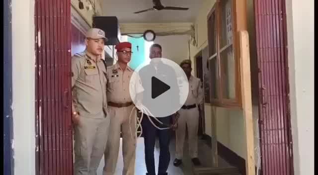 বৰমা ভাগ: বৰপেটাৰোড আৰক্ষীৰ অভিযানত ২লক্ষাধিক টকাৰ আ-অলংকাৰ, নগদ ধনসহ এজন চোৰ গ্ৰেপ্তাৰ, আদালতত হাজিৰ কৰায় জেললৈ প্ৰেৰণ