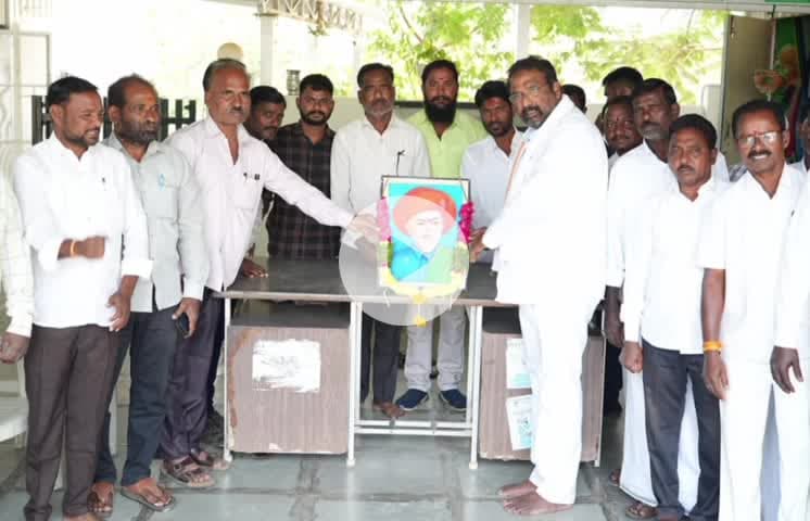 నారాయణపేట్: మక్తల్ పట్టణంలో ఘనంగా జ్యోతిరావు ఫూలే వర్ధంతి వేడుకలు