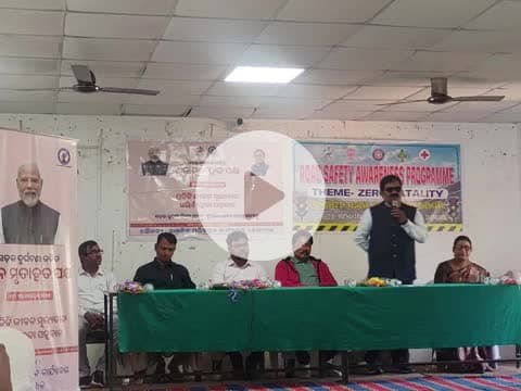 ତୁମୁସିଙ୍ଗା: ଢେଙ୍କାନାଳ: ମଠାକାରାଗୋଳା କଲେଜ ପରିସରରେ ସଡ଼କ ସୁରକ୍ଷା ସଚେତନା କାର୍ଯ୍ୟକ୍ରମ ଆୟୋଜିତ
