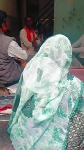 सोनार ने नकली चांदी दे दी पेटलावद से ली थी और दूसरी जगह चेक करवाया तो पता चला कि नकली चांदी है ऐसे लोगो कि कारवय कि जाय