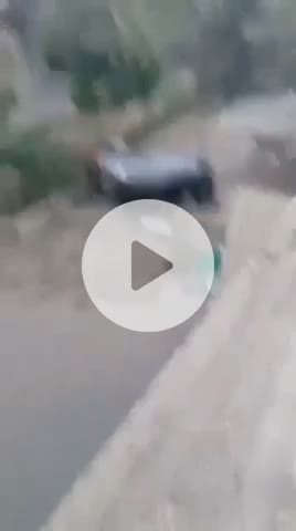 गाजियाबाद — तेज रफ्तार कार फ्लाईओवर की रेलिंग तोड़कर कई फुट नीचे जा गिरी,
दिल्ली - #हापुड़ मार्ग पर हुआ हादसा