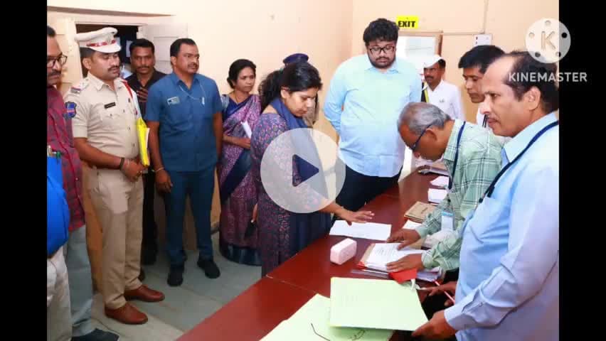 దామరచర్ల: దామరచర్లలో గ్రామపంచాయతీ ఎన్నికల క్లస్టర్ ను పరిశీలించిన జిల్లా కలెక్టర్ ఇలా త్రిపాఠి