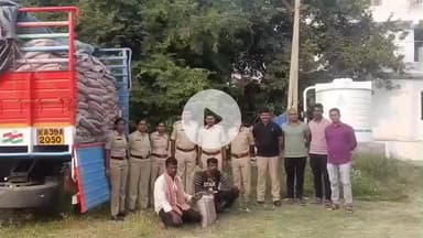 మోతే: సింగరేణిపల్లి టోల్ప్లాజా వద్ద భారీగా నల్లబెల్లం పట్టివేత
