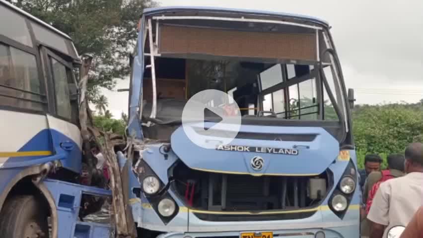 திருத்தணி: பொதட்டூர்பேட்டையில்  இரண்டு அரசு பேருந்துகள்
மோதிக்கொண்டதில்10 பேர் 
காயம்