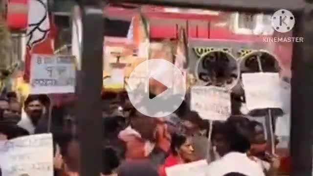 সোনামুখী: বেহাল রাস্তা, পঞ্চায়েত সমিতির অর্থ তছরুপ সহ বিভিন্ন দাবি নিয়ে বিধায়ক উপস্থিতিত সোনামুখী ব্লকে গণডেপুটেশন দেওয়া হল