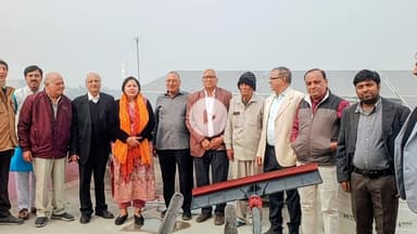 आधी आबादी के आत्म निर्भर हुए बिना विकसित भारत असंभव है #नारीशक्ति #bharat #viral