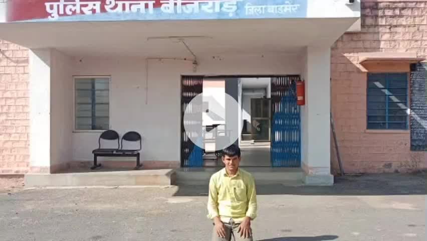 धनाऊ: शोभाला में पुलिस की स्पेशल टीम ने करवे कर एक आरोपी को किया गिरफ्तार, अवैध मादक पदार्थ बरामद